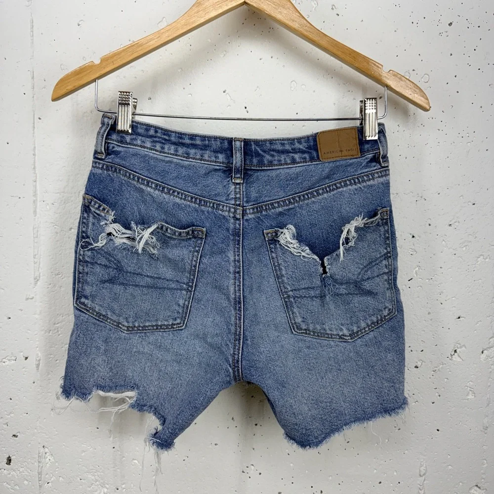 American Eagle Size 2 Highest Rise Baggy Distressed Jean Shorts